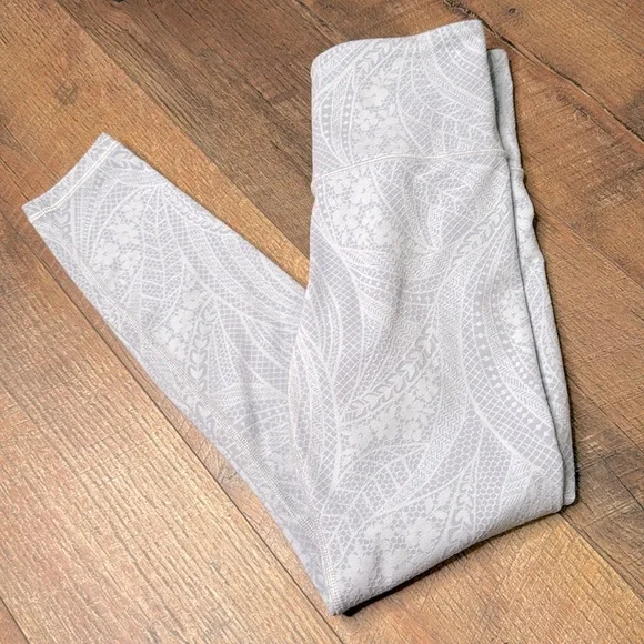 Athleta Elation Textured Tight Dreamweaver Blue Star size XS leggings - Picture 2 of 12